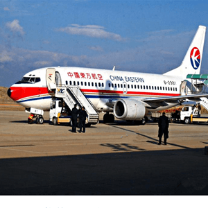 厦门航空托运航空快运业稳步发展的原因是什么？